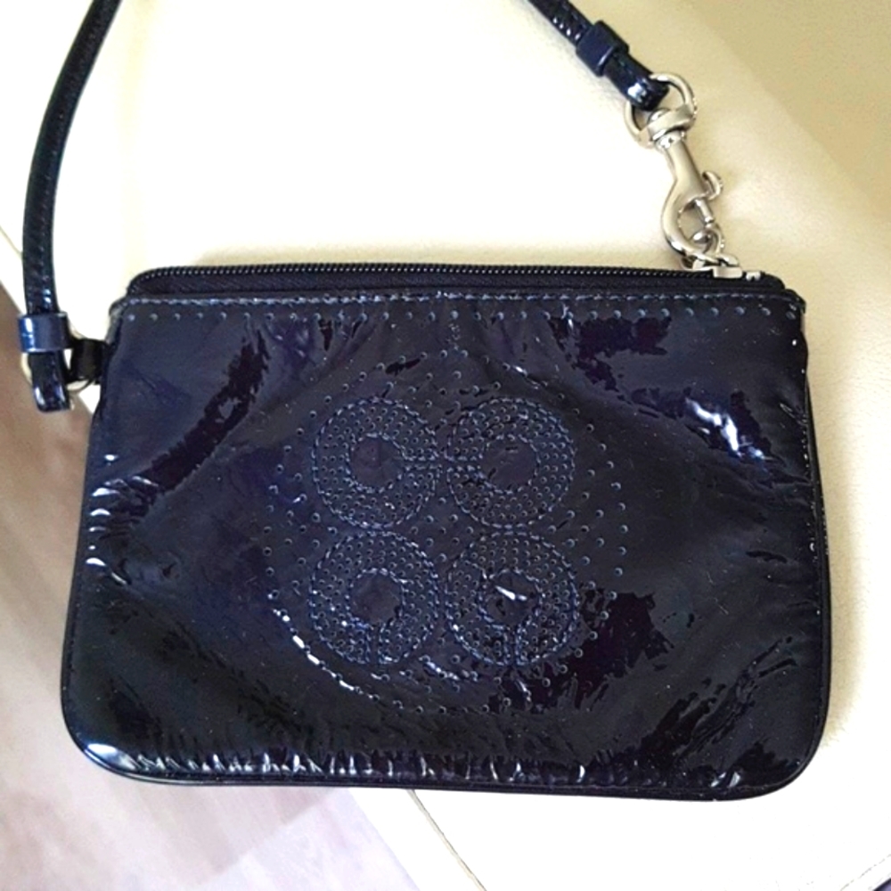 Coach Op Art 2010 patent leather wristlet